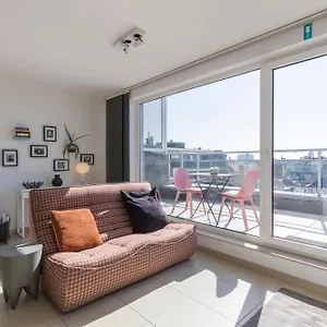 Appartement Penthouse Bij Leopoldpark, Ostende